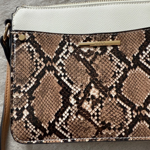 Aldo Stylish Snake Print Crossbody Bag - Picture 2 of 4